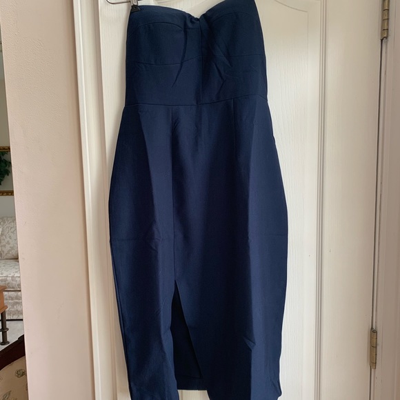 SHOWPO “By Your Side” dress in Navy. - Picture 3 of 3